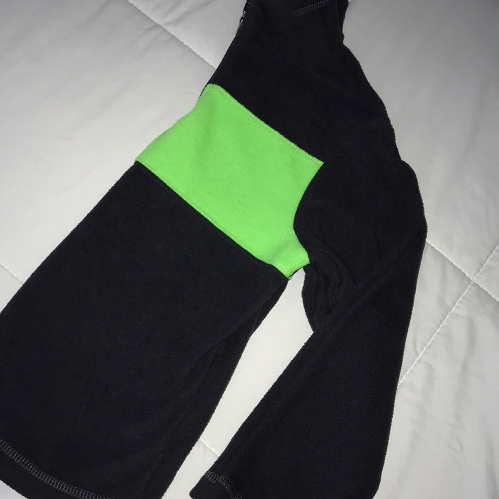 Boys Children’s Place fleece pullover